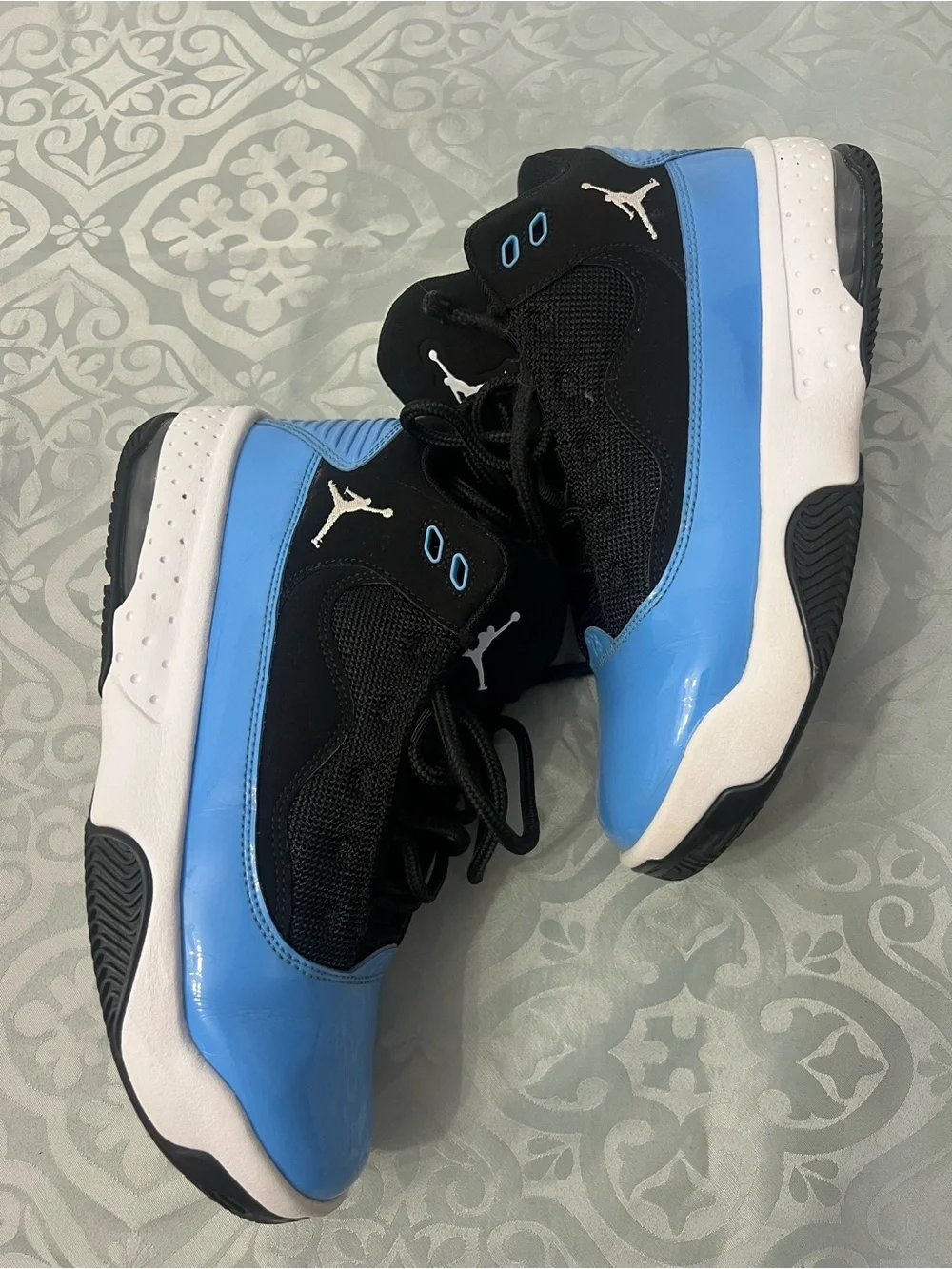 Jordan Black and Light Blue High-Top Sneakers size 6